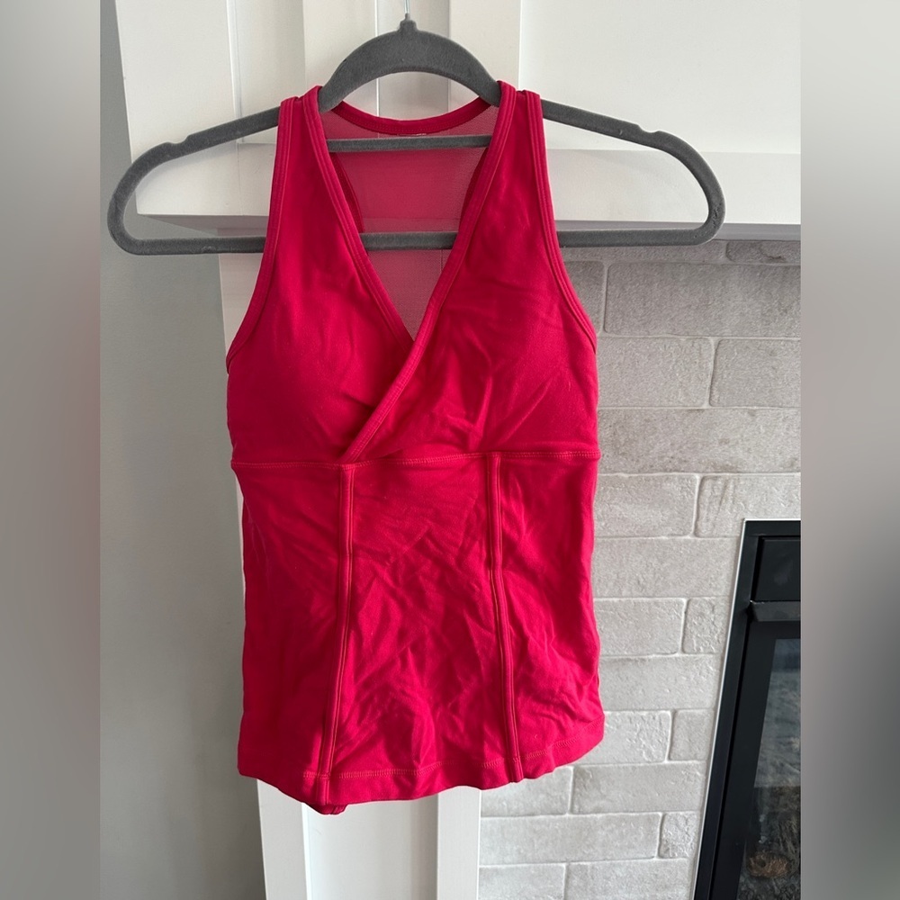 Lululemon Athletica Bold Pink Top| size 4